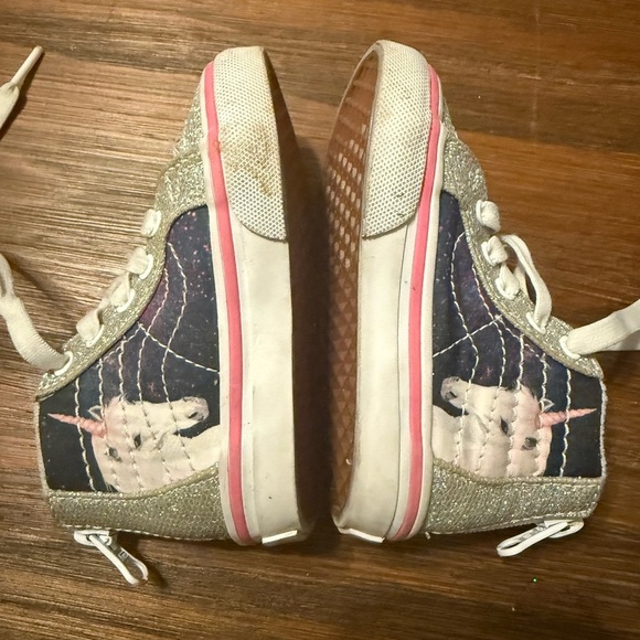 VANS for Toddler Girls High Top with Glitter and Unicorns, size 5 - Picture 10 of 11